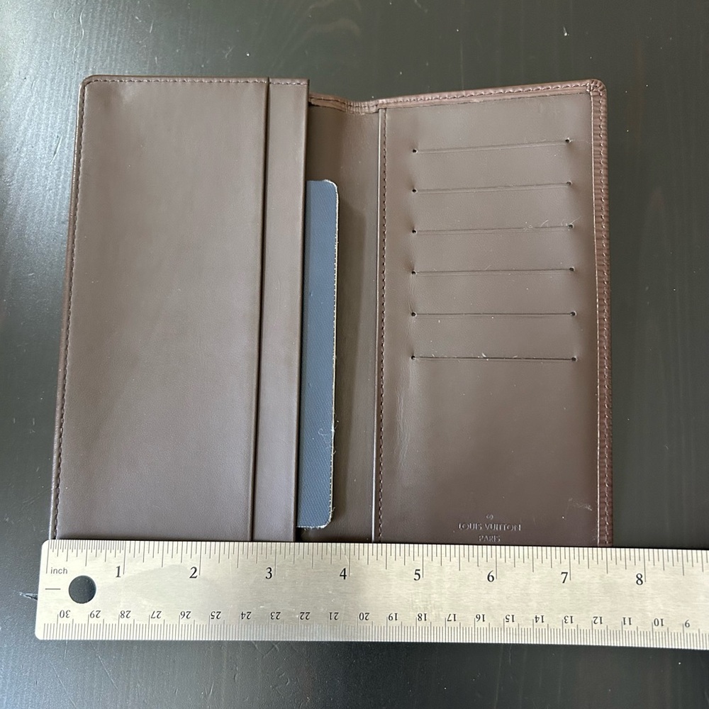 Louis Vuitton Epi Leather Brazza Wallet EUC unisex - Picture 7 of 16
